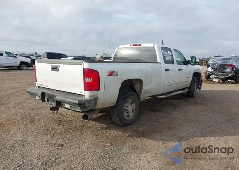 2010 Chevrolet Silverado 2500Hd Lt z USA, uszkodzony, nr VIN 1GC4KXB64AF100865